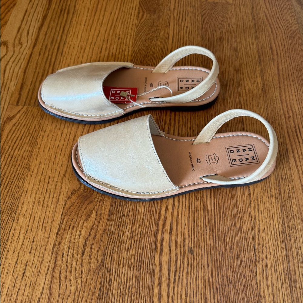 NWT | Avarcas by Hand Made